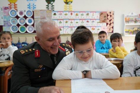 samsun haber: Samsun'da miniklerin Mehmetçik sevinci! Duygu dolu sürpriz