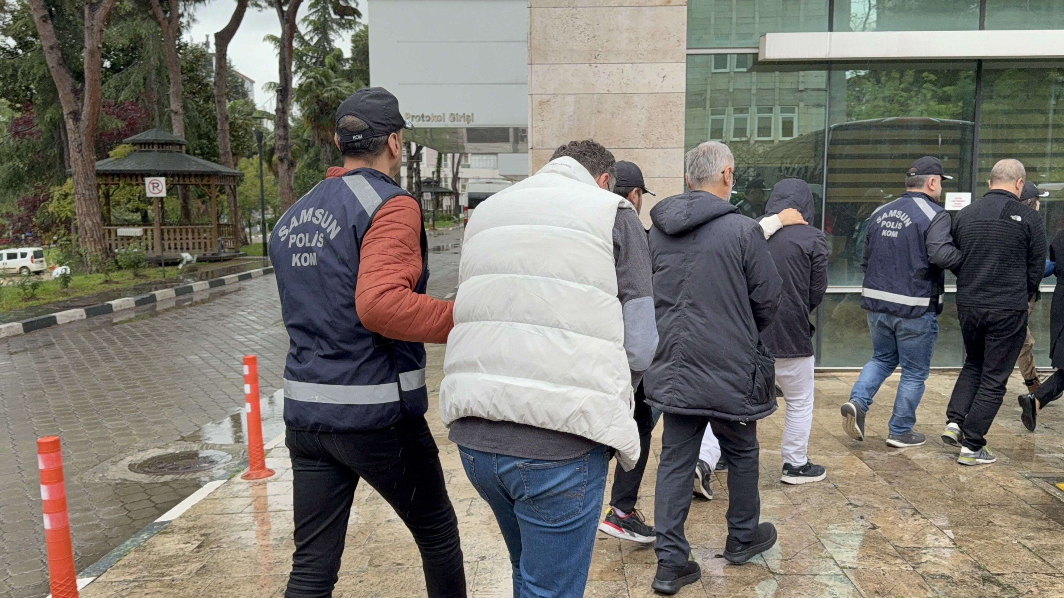 samsun haber: Samsun OMÜ'de rüşvet operasyonu! Doktorlar adliyeye sevk edildi