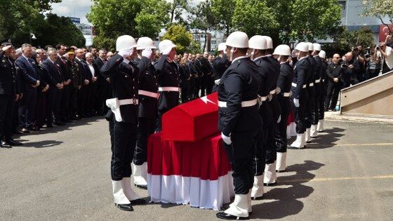 samsun haber: Samsunlu şehit polis Erkan Tütüncüler son yolculuğuna uğurlandı