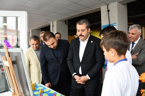 Vezirköprü’de bilim şöleni! Öğrenciler projelerini sergiledi