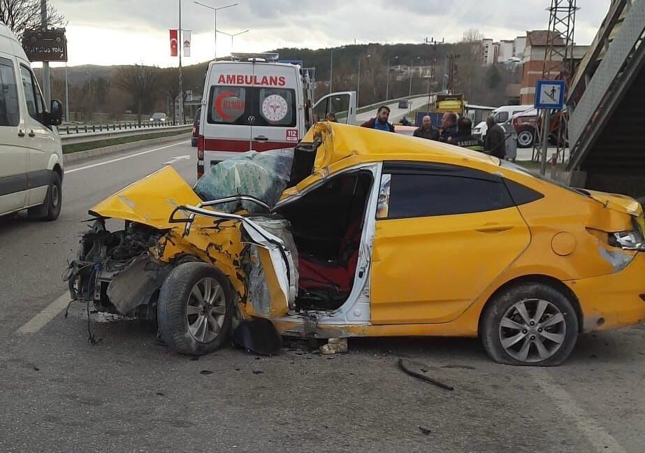 samsun haber: Samsun'daki kazada ağır yaralanan sürücü Mert Semiz hayatını kaybetti
