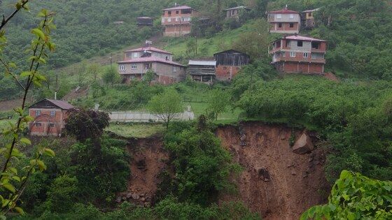 samsun haber: Karadeniz'de heyelan! 11 ev tahliye edildi