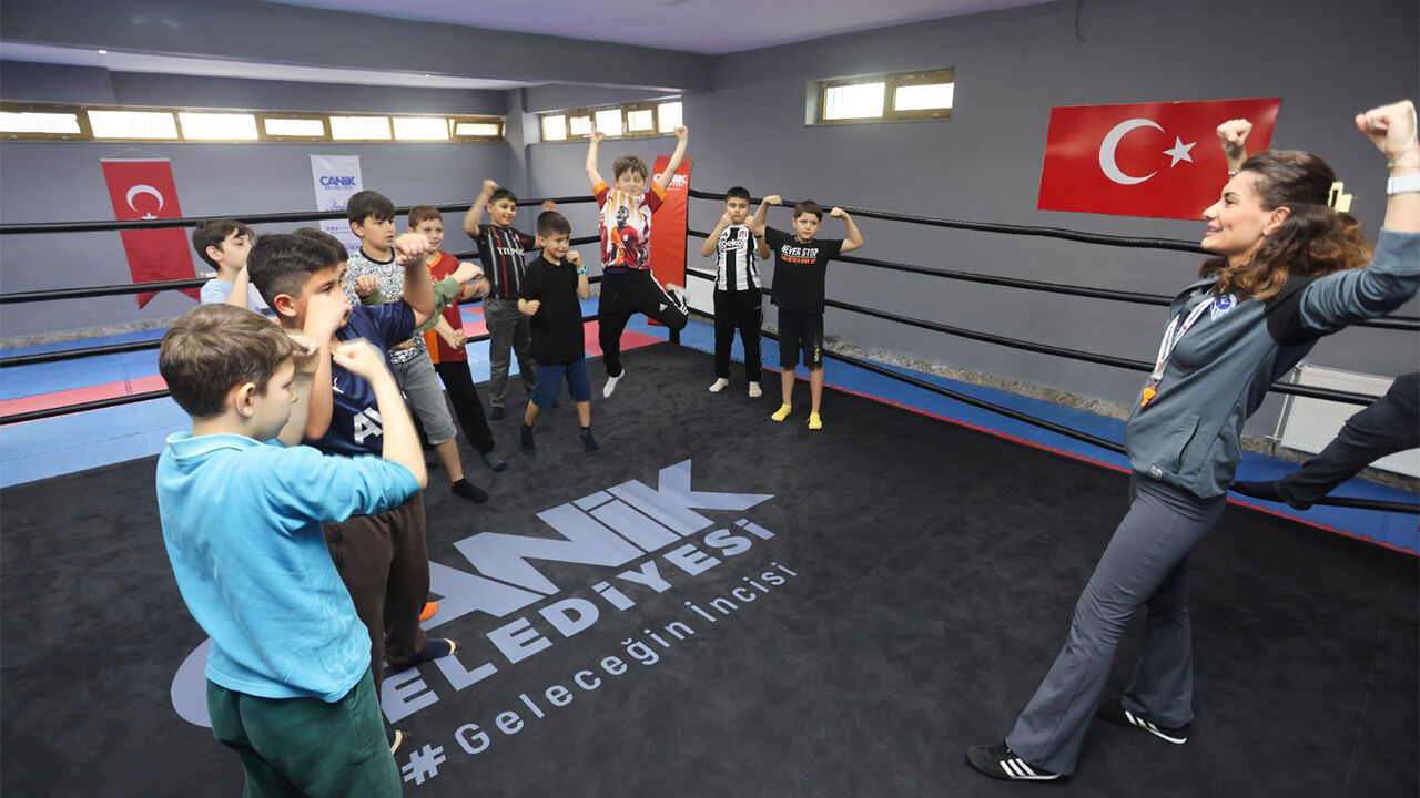 Canik’te geleceğin şampiyon sporcuları yetişiyor