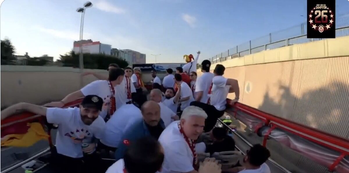Galatasaray’ın şampiyonluk kutlamasında korku dolu anlar