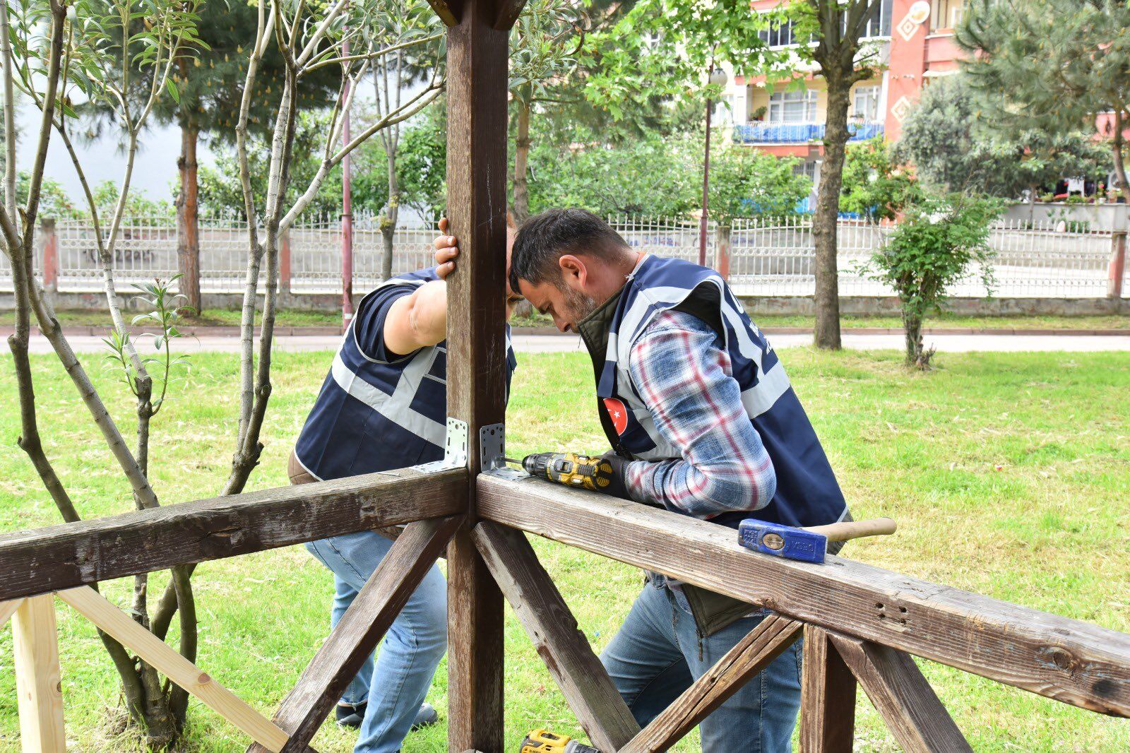 samsun haber: Tekkeköy’de park ve sosyal alanlarda bakım çalışması