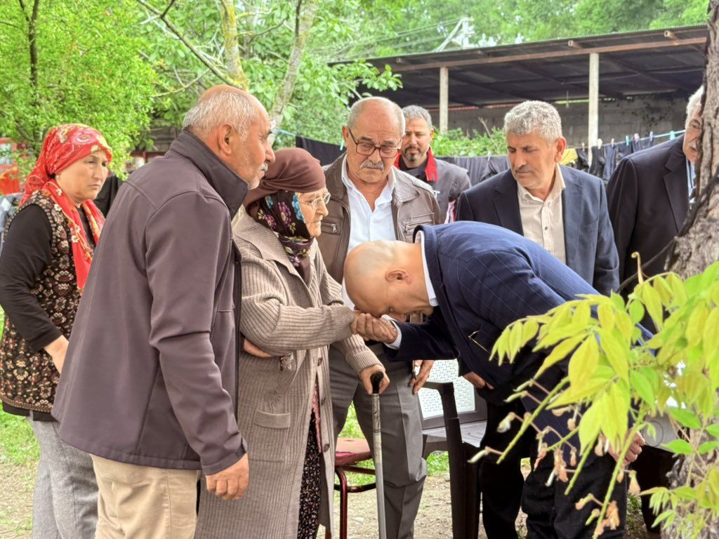 samsun haber: Erhan Usta’dan Samsunlu şehit Erkan Tütüncüler’in ailesine ziyaret