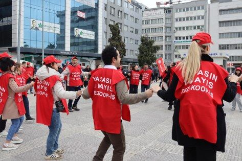 samsun haber: Samsun'da yağmur altında 1 Mayıs coşkusu! İşçiler taleplerini haykırdı 