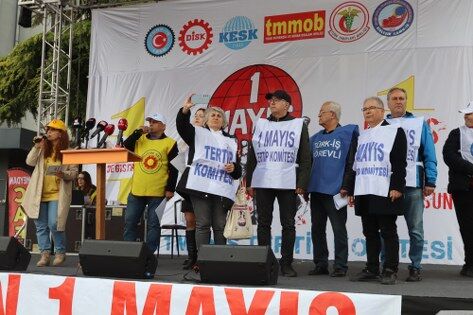 samsun haber: Samsun'da yağmur altında 1 Mayıs coşkusu! İşçiler taleplerini haykırdı 