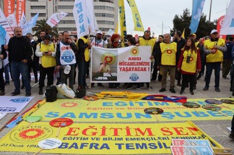 samsun haber: Samsun'da yağmur altında 1 Mayıs coşkusu! İşçiler taleplerini haykırdı 