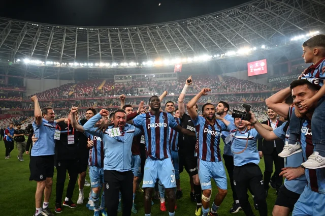 Konyasporu Yenen Trabzonspor T 19873856 8440 1 M