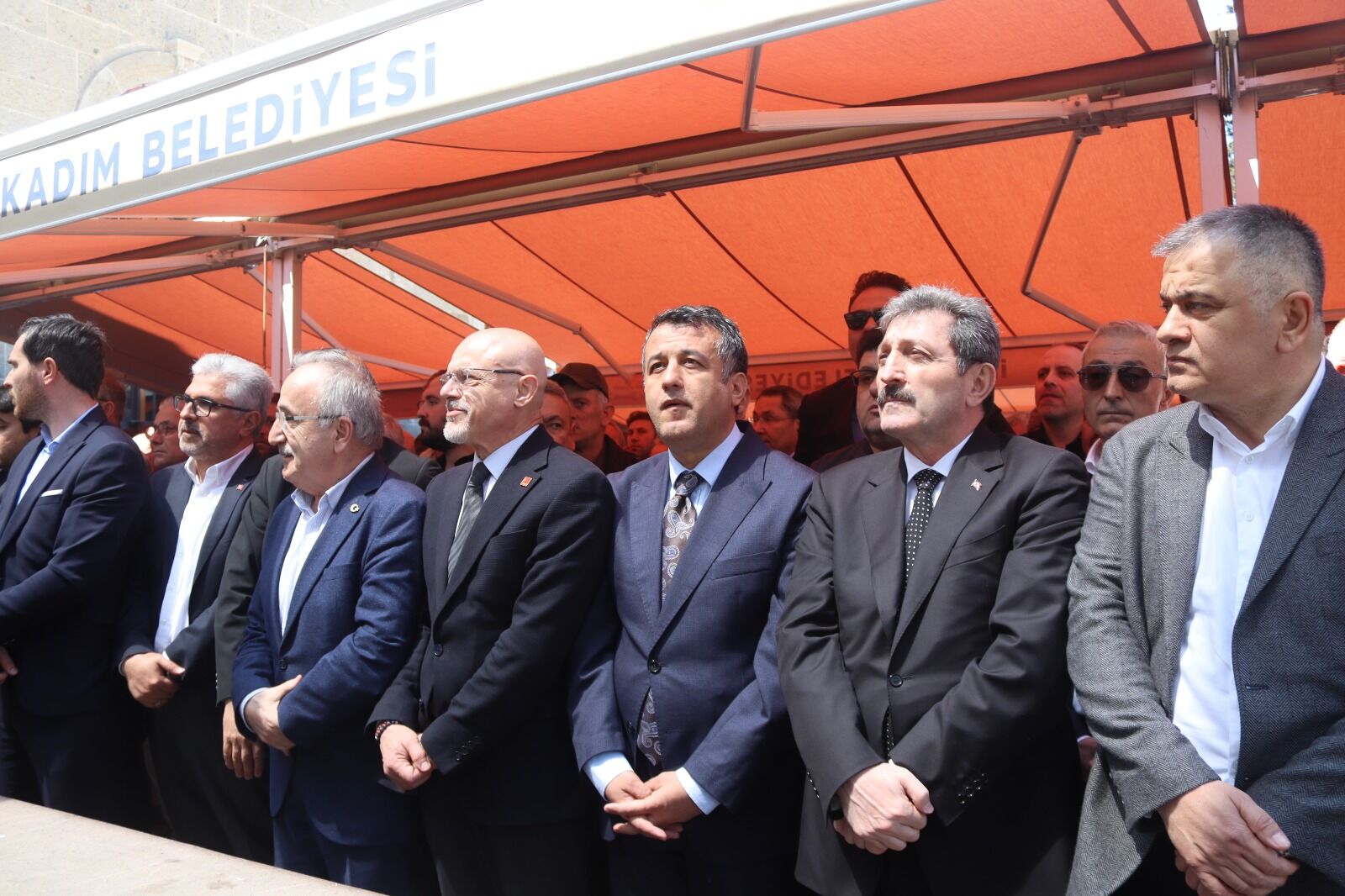samsun haber: Eski Samsun Milletvekili Adem Yıldız'ın ağabey acısı! Son yolculuğuna uğurlandı 
