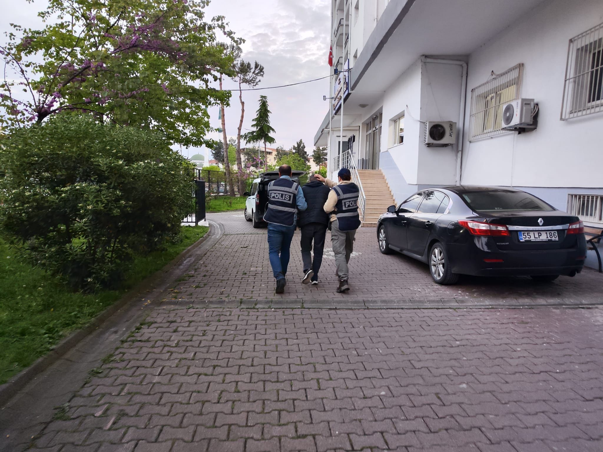samsun haber: Bafra’da firari hükümlü operasyonla yakalandı