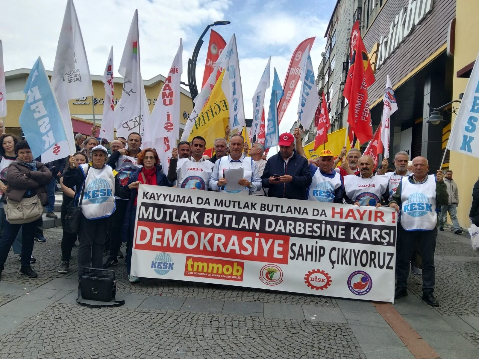 Samsun’da emek ve meslek örgütlerinden “mutlak butlan” kararına tepki