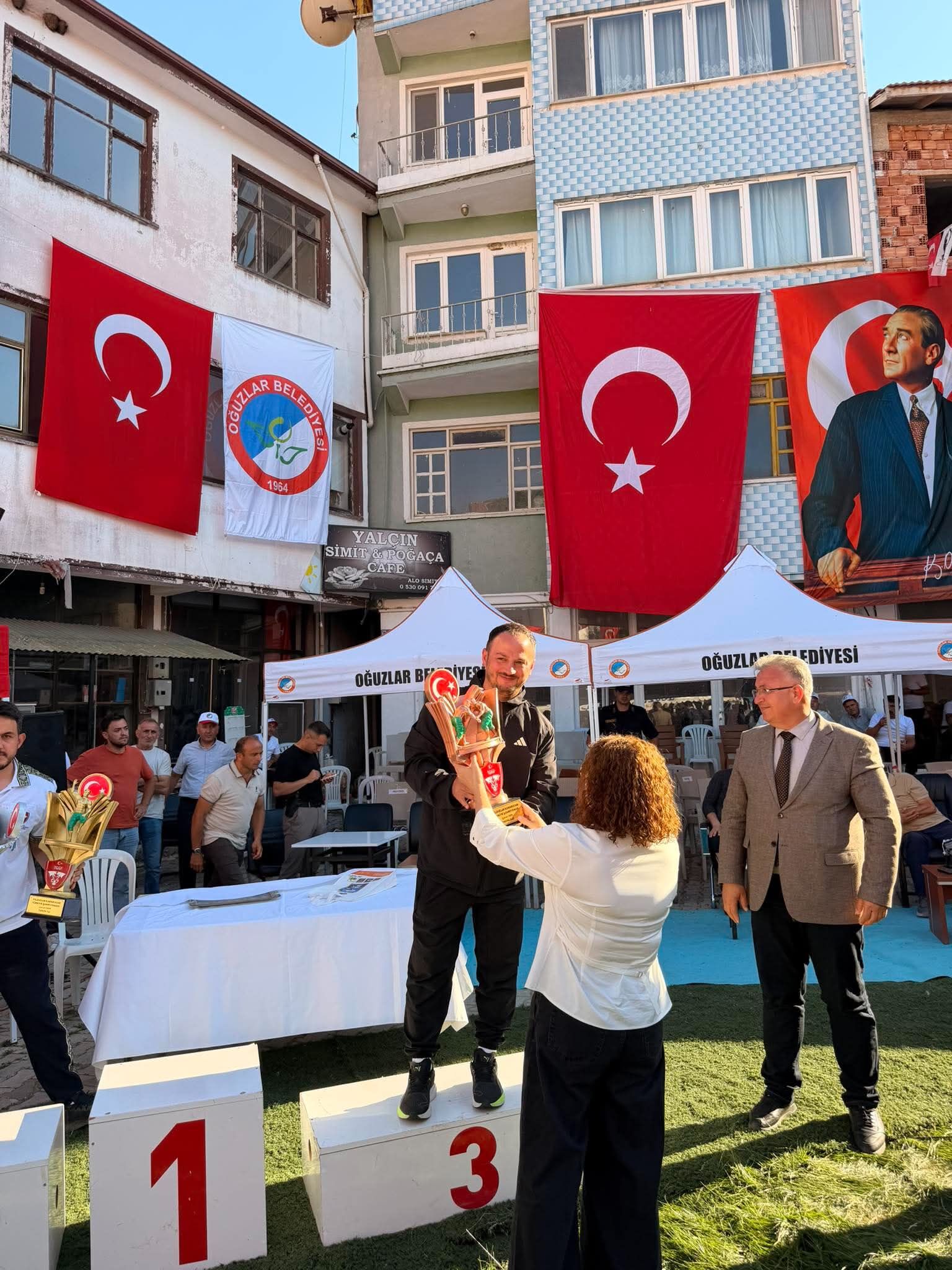 Samsunlu güreşçilerden madalya yağmuru