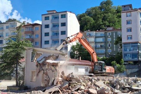 samsun haber: Havza'da selin vurduğu kamu binası yıkıldı