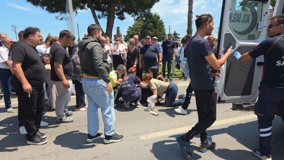 samsun haber: Samsun'da yaya geçidinde feci kaza! Zeytinleri yola saçıldı