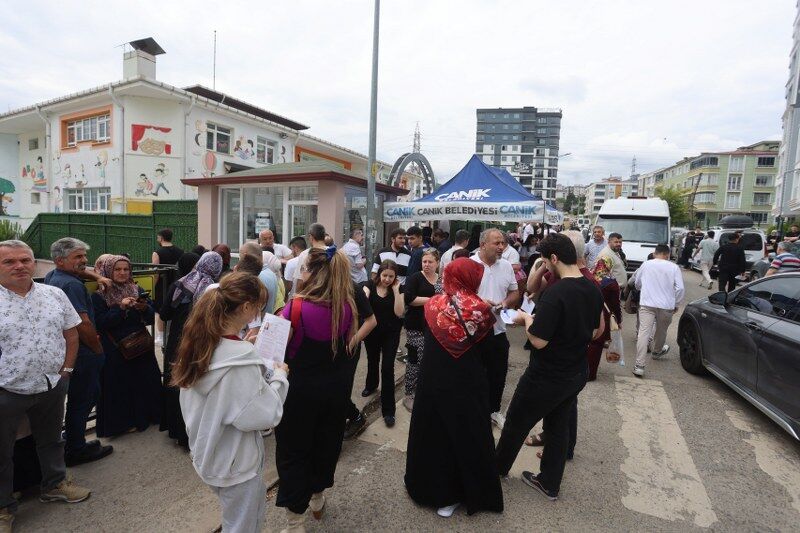 samsun haber: Öğrenciler sınavdaydı, Canik Belediyesi sahadaydı