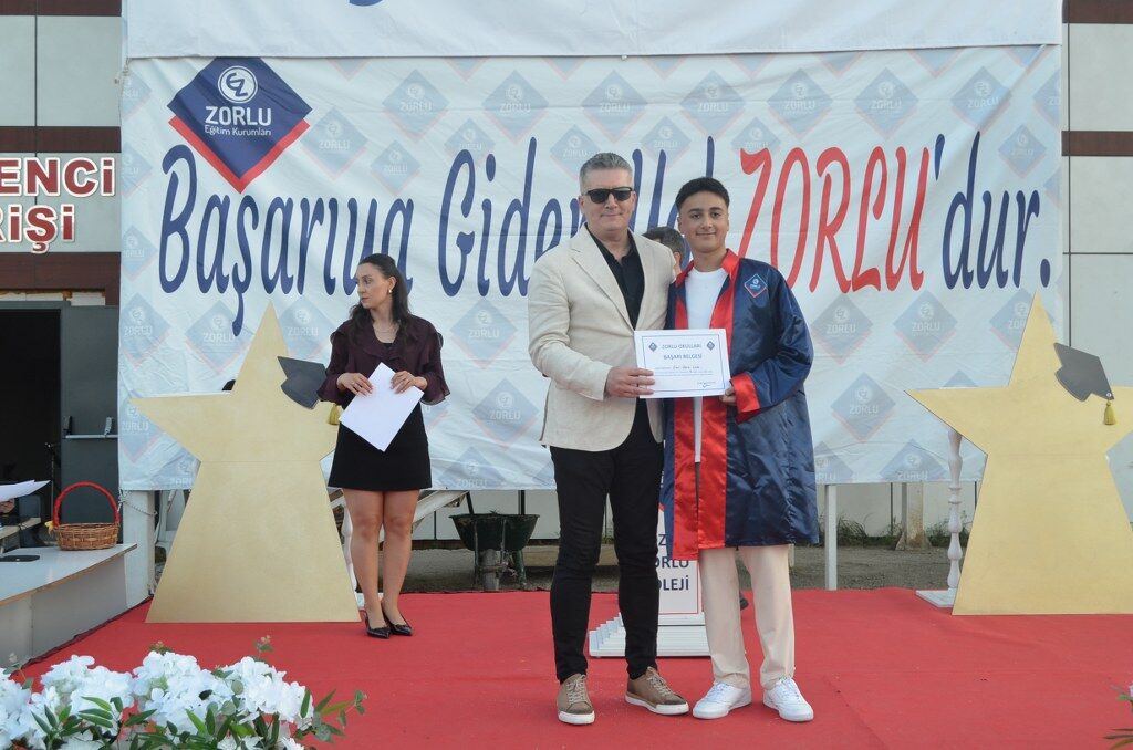 Başari Belgesi̇ Takdi̇mi̇ 1 1024X678