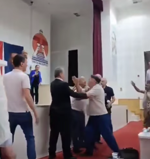 samsun haber: Samsun'da CHP'lilerden Kemal Zeybek'e "butlan" tepkisi!
