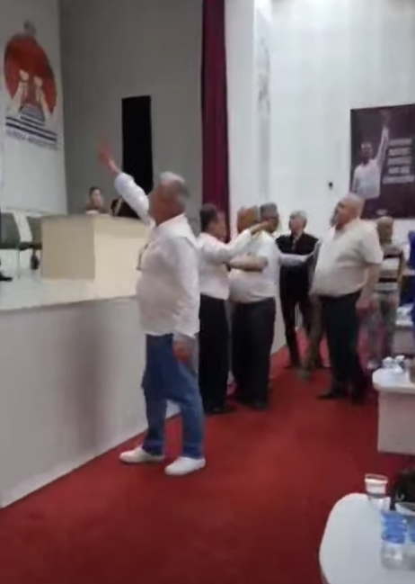 samsun haber: Samsun'da CHP'lilerden Kemal Zeybek'e "butlan" tepkisi!