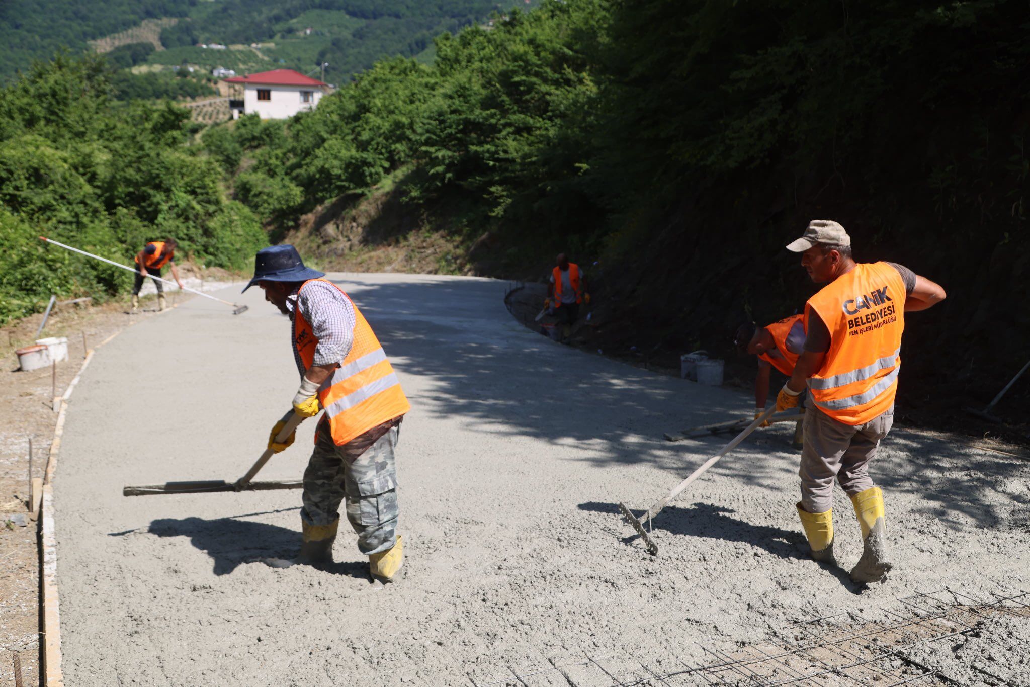 samsun haber: Canik'te beton yol mesaisi tam gaz