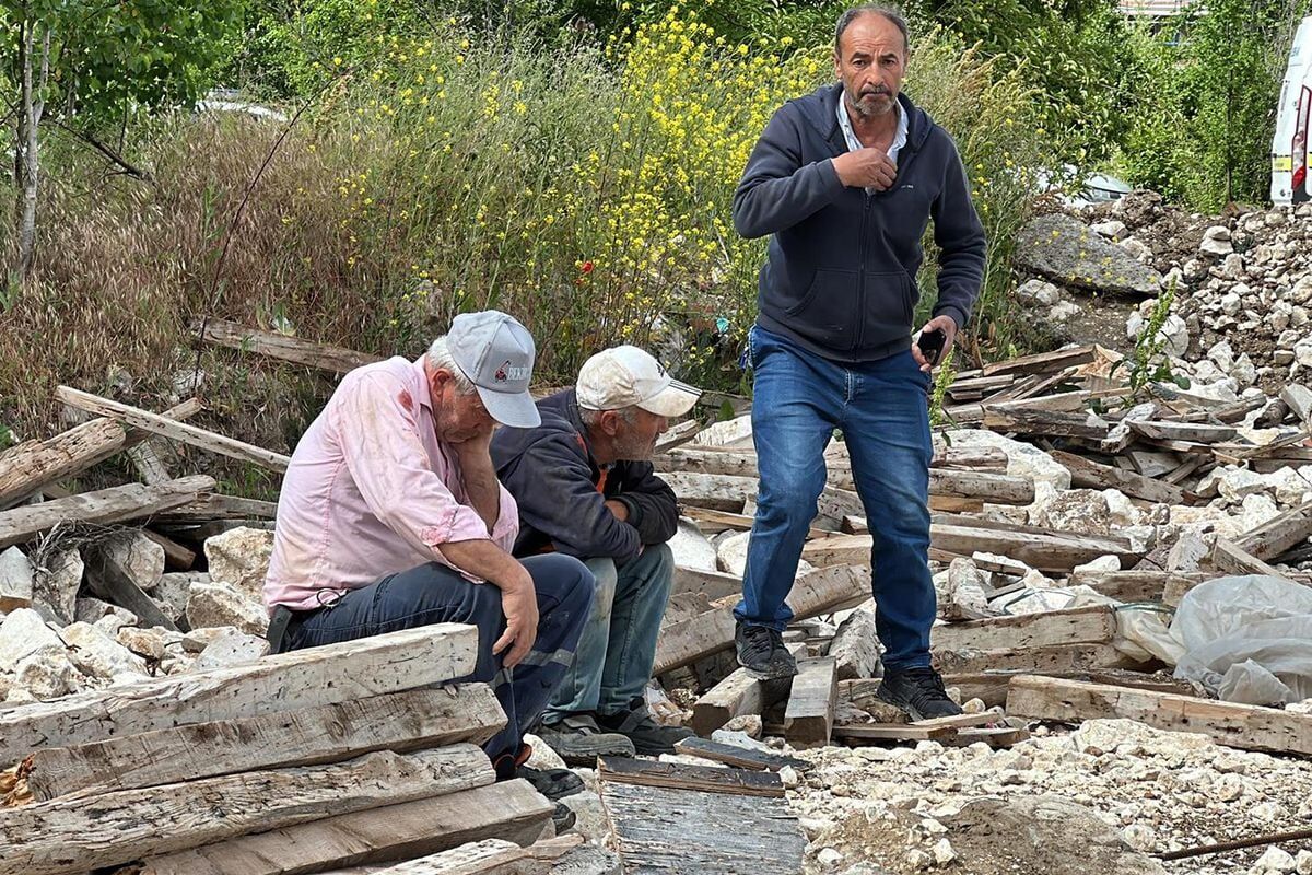 Kutahya Da Insaat Iskelesi Coktu 2 Isci Oldu 2 Yarali 19968175 4822 Amp