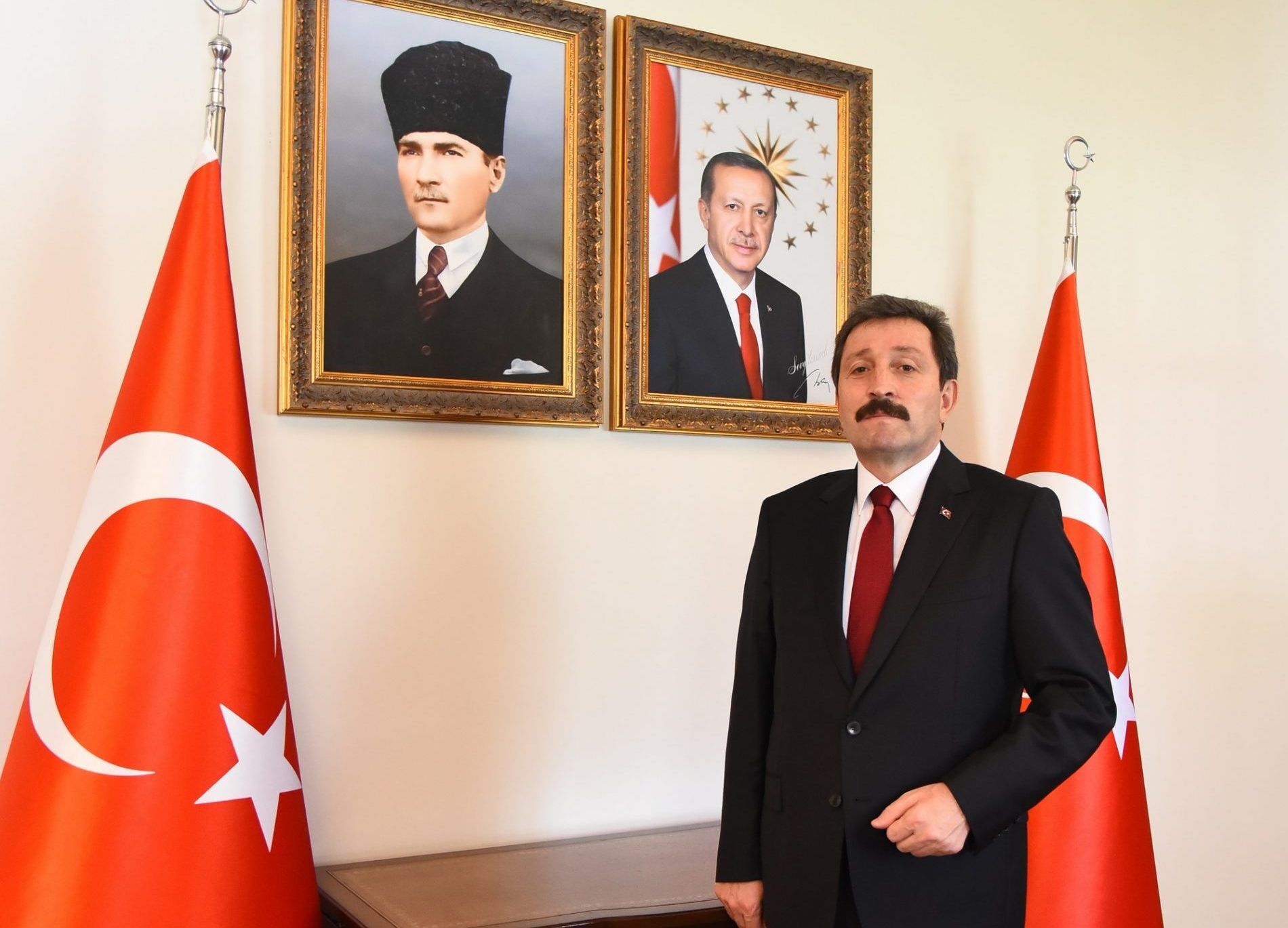 Vali Orhan Tavlidan Milli Takima Destek Mesaji