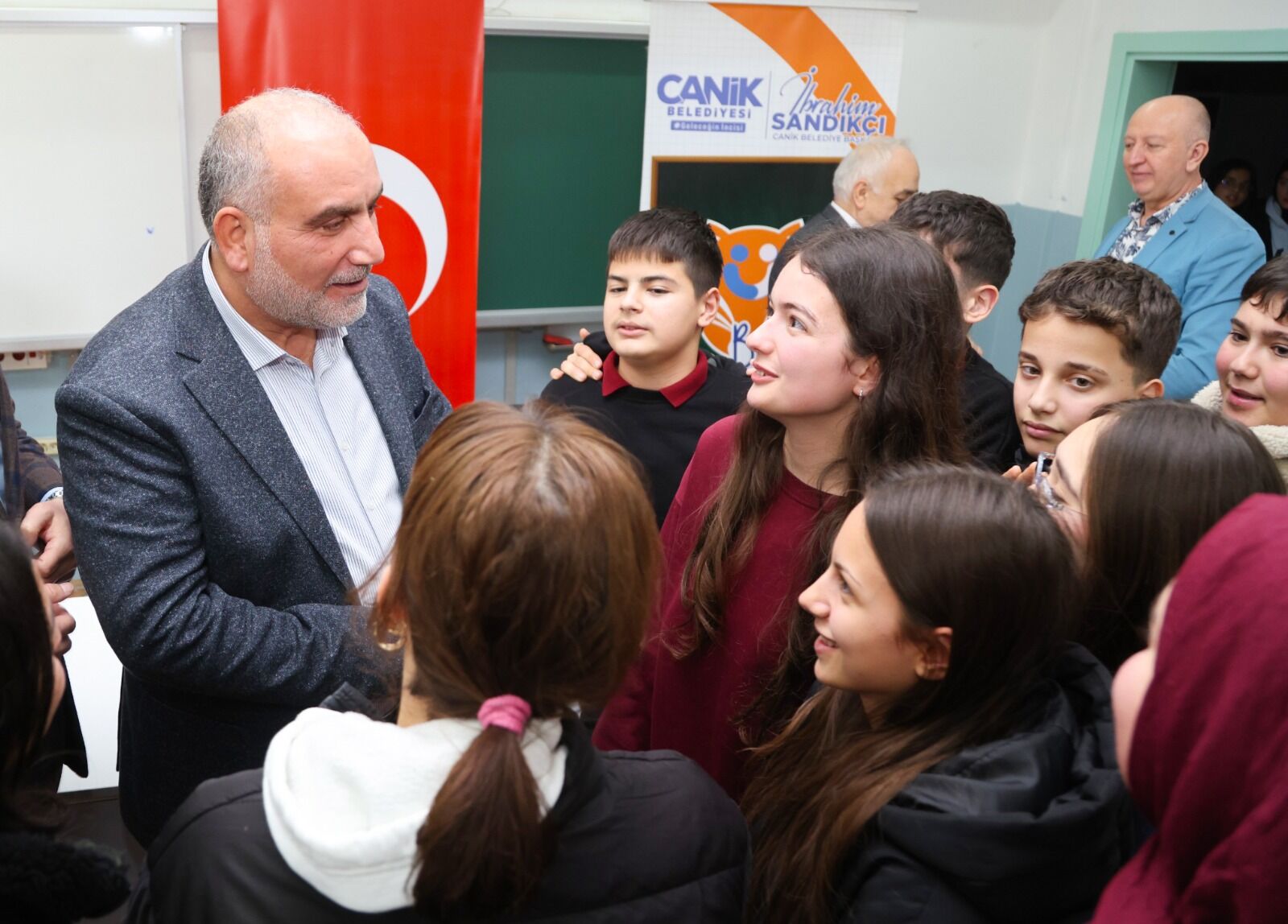 samsun haber: Canik Belediyesi'nden gençlere ücretsiz sınav desteği