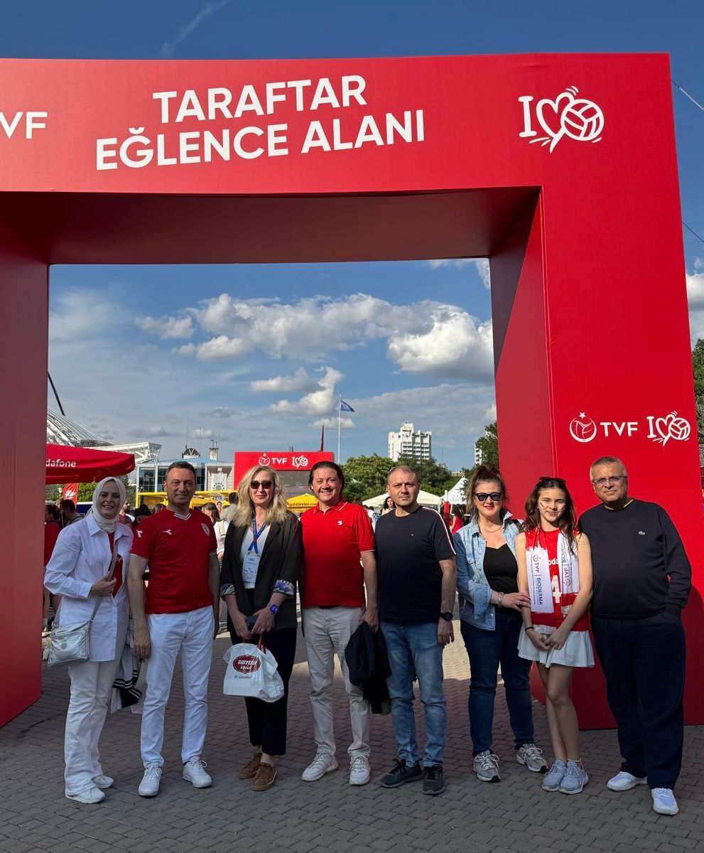 samsun haber: SAMSİAD üyeleri Filenin Sultanları'nı yalnız bırakmadı