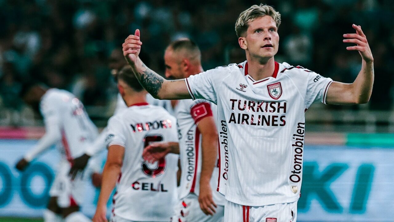 SAMSUNSPOR HABER: Samsunsporlu Logi Tomasson'a Polonya kancası!