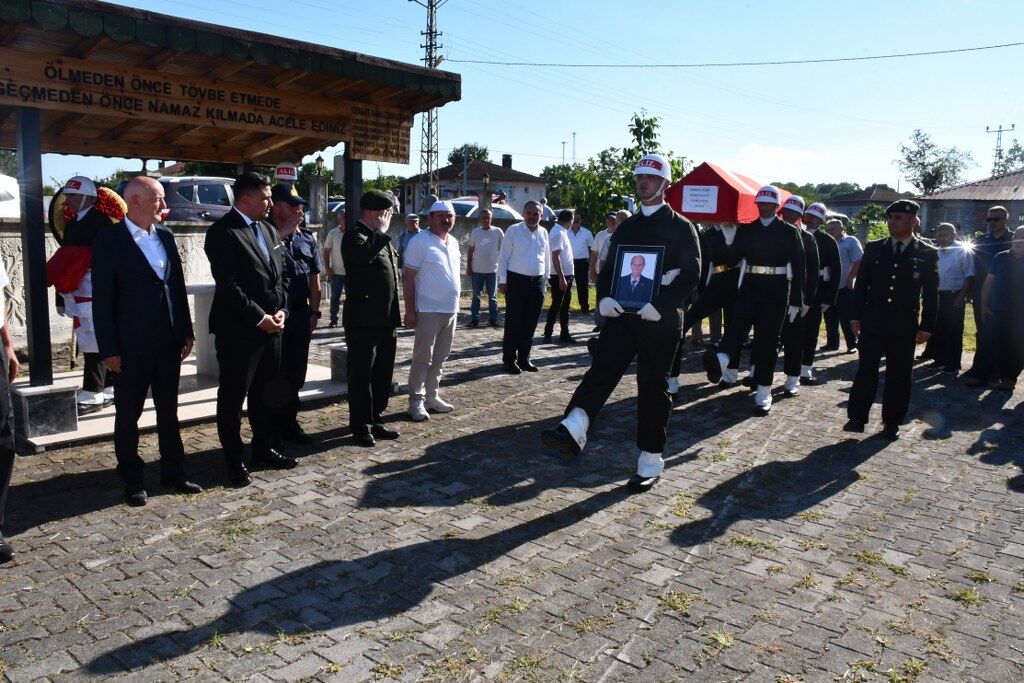 Samsun'da Kıbrıs gazisi Hasan Yanal son yolculuğuna uğurlandı