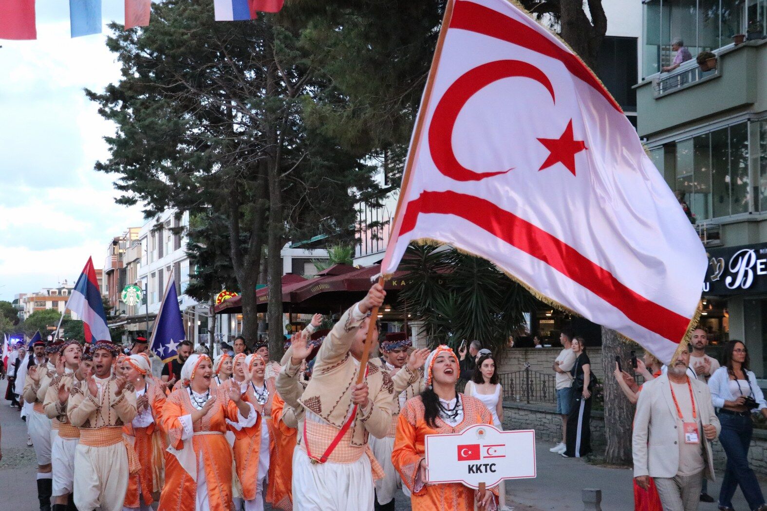 samsun haber 36. Uluslararası Samsun Halk Oyunları Festivali başladı
