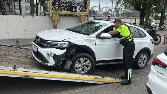 samsun haber: Samsun'da iki araç çarpıştı! Trafik durma noktasına geldi
