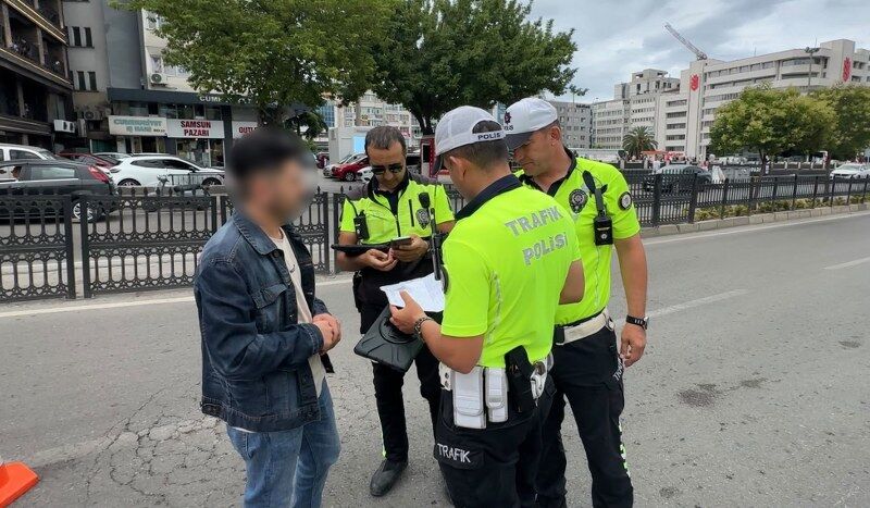 samsun haber. Polisi görünce panikledi! Samsun'da akıl almaz kaçış
