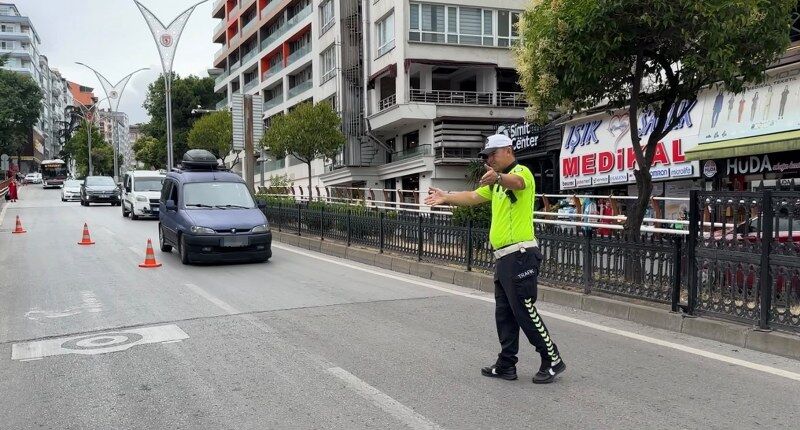 samsun haber. Polisi görünce panikledi! Samsun'da akıl almaz kaçış