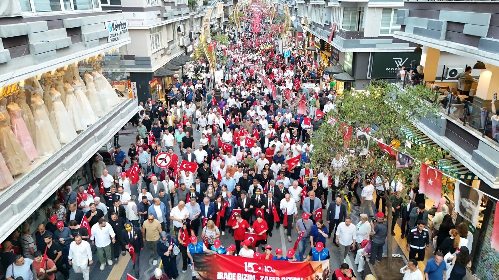 SAMSUN HABER Samsun'da 15 Temmuz ruhu meydanlarda yaşatıldı!
