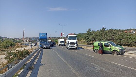 samsun haber: Samsun'da 3 aracın karıştığı zincirleme kaza!