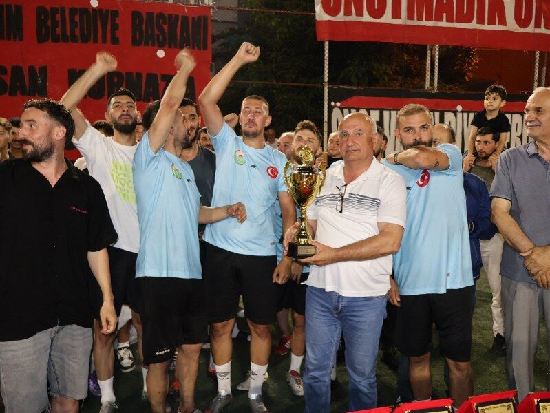 Samsun'da anlamlı turnuvada kupa sahibini buldu