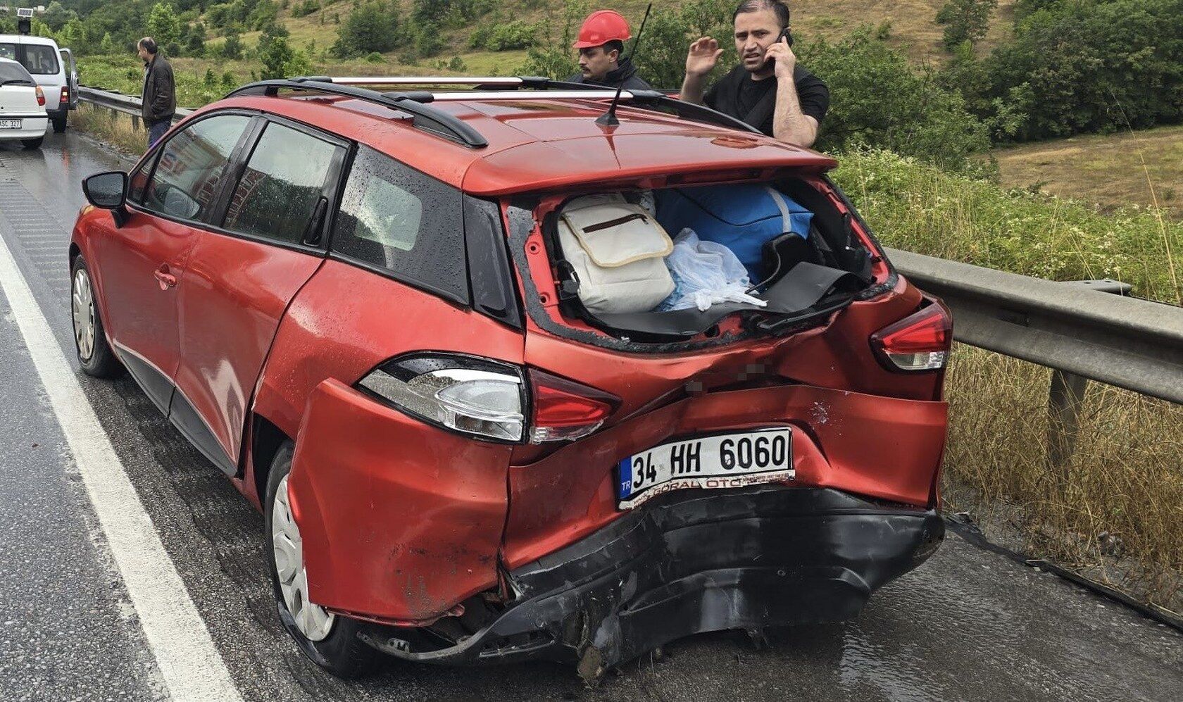Samsun'da feci kaza! İki araç çarpıştı