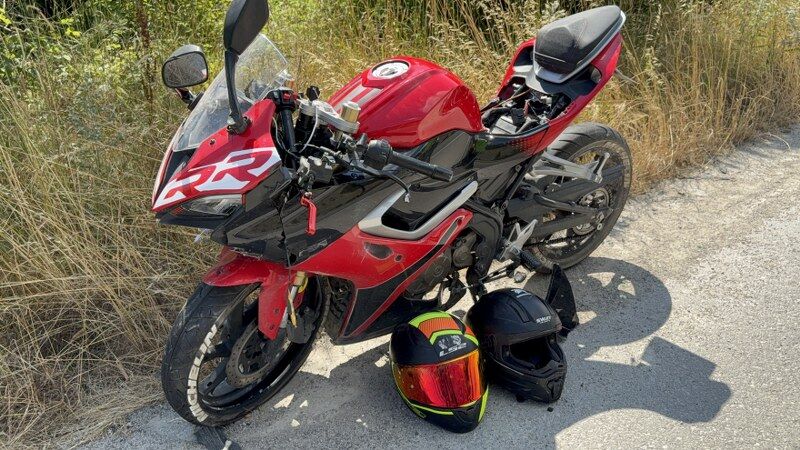 samsun haber: Samsun'da motosiklet tıra çarptı: 2 yaralı