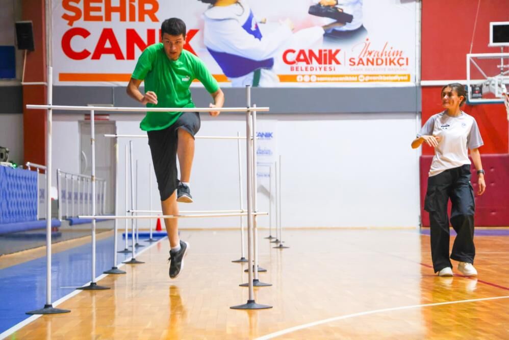 Samsun Haber. Canik'ten gençlere ücretsiz sınav hazırlık desteği