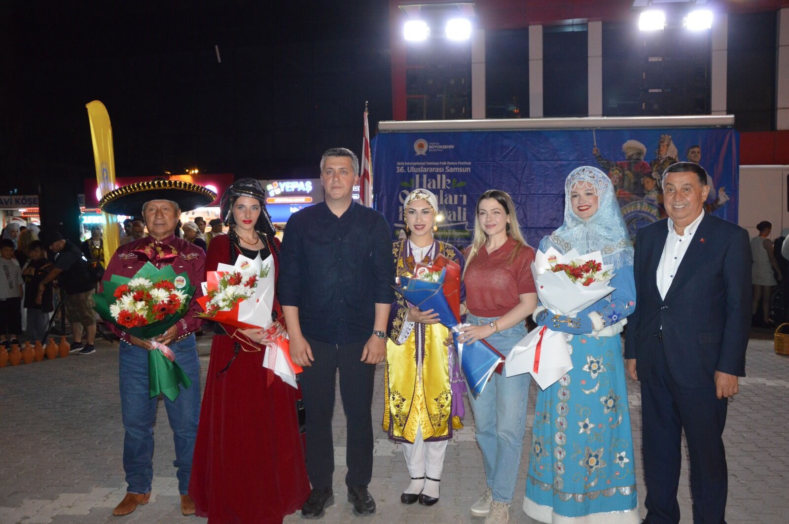 Samsun Haber. Havza'da dört ülkeden unutulmaz halk oyunları gösterisi