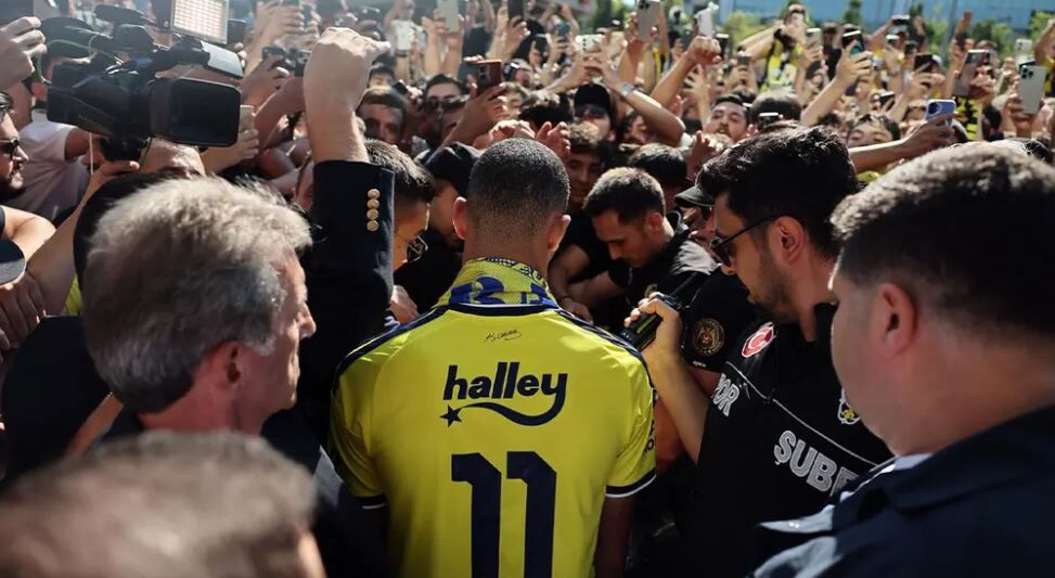 Fenerbahçe'de Mason Greenwood İstanbul'da