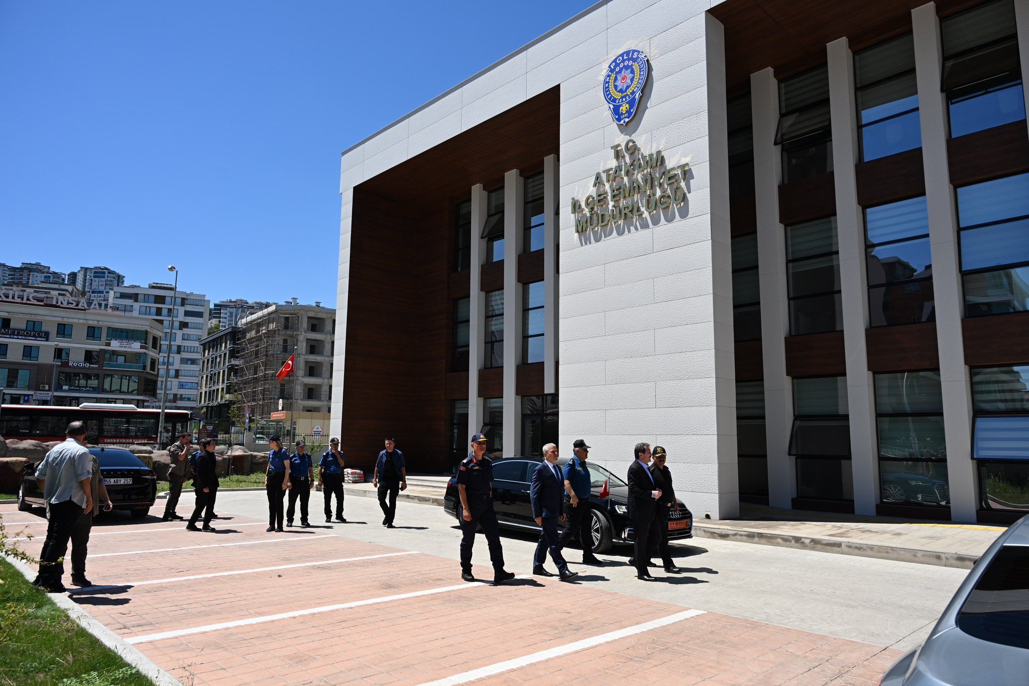 Samsun Valisi Orhan Tavlı, Atakum İlçe Emniyet Müdürlüğü'nü ziyaret etti