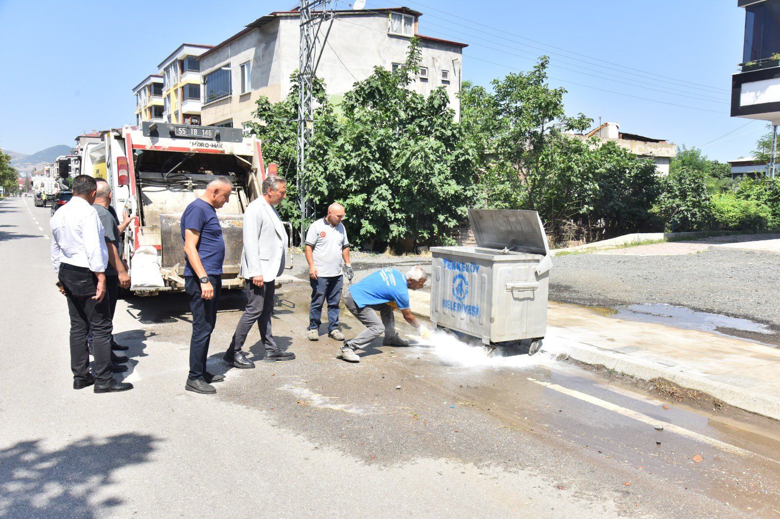 Tekkeköy'de temizlik seferberliği! Başkan Mustafa Candal sahada