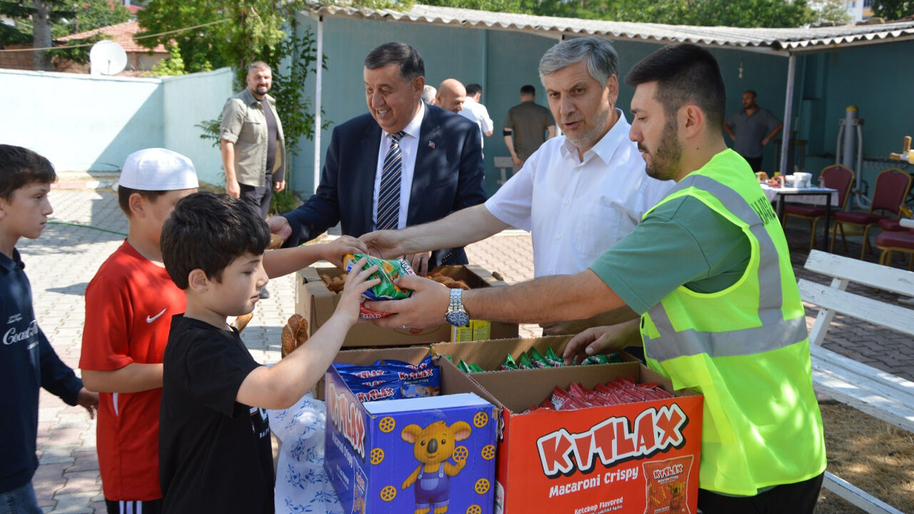 Samsun Haber. Havza Belediye başkanı Murat İkiz, yaz Kur'an kurslarını ziyaret etti