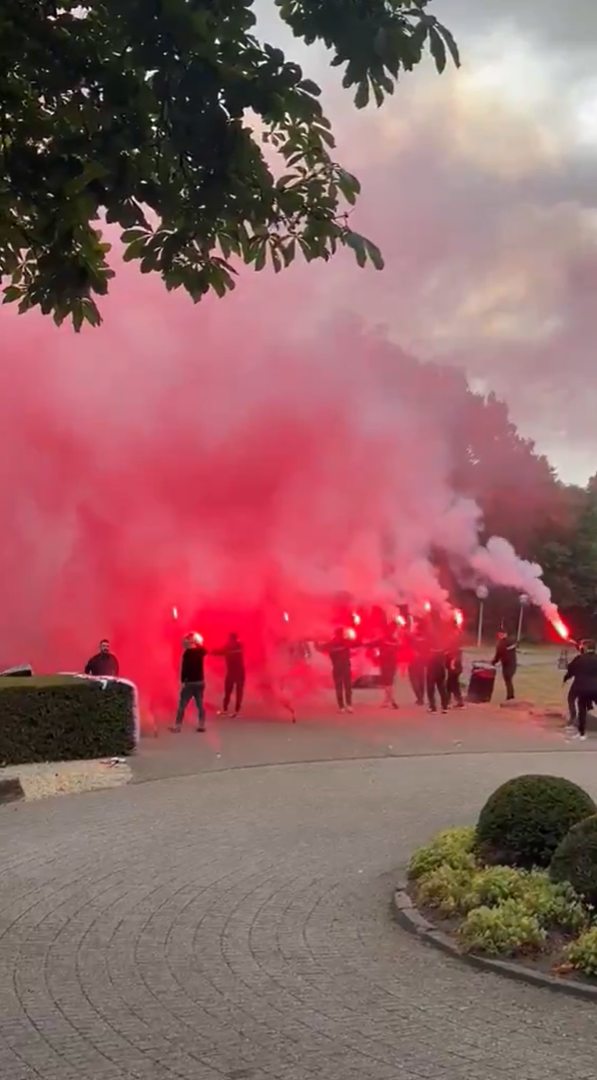 Samsunspor Haber: Hollanda'da Samsunspor'a görkemli karşılama