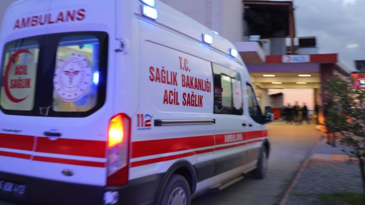 Küçük çocuk misafirliğe gittiği evde korkunç şekilde can verdi