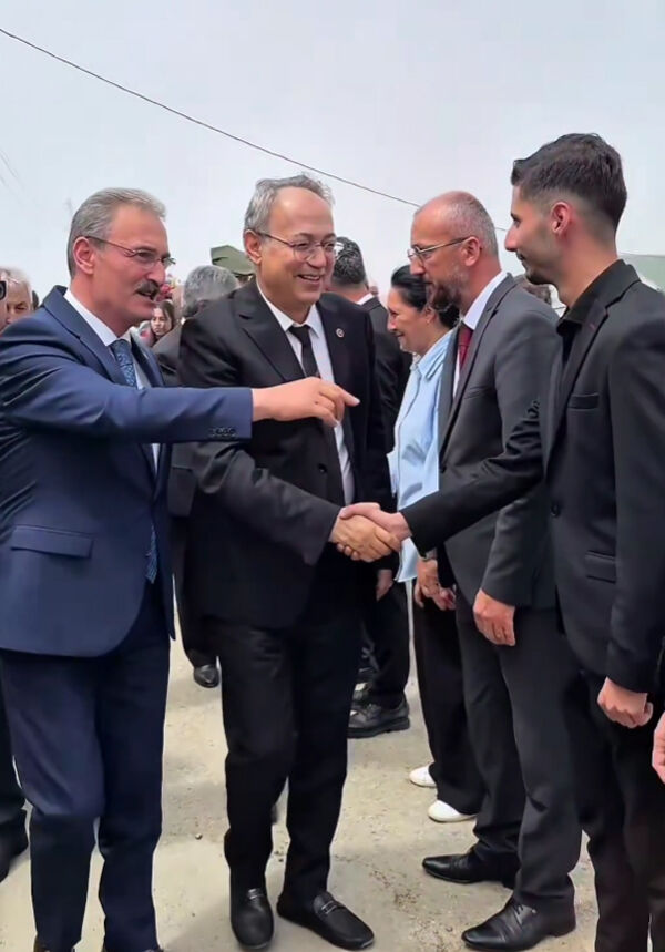 Binlerce kişinin buluştuğu Sis Dağı Şenliği'ne MHP'li İlyas Topsakal'dan övgü