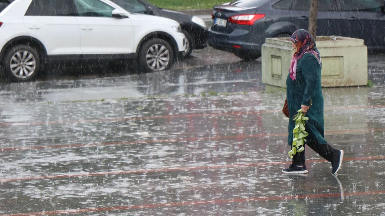 samsun haber: Meteoroloji Samsun için saat verdi! Sağanak uyarısı